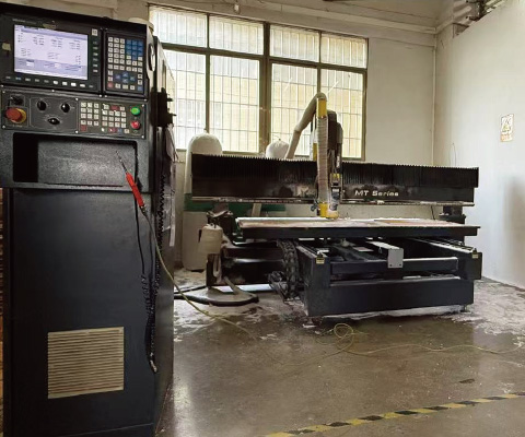 CNC彫刻機